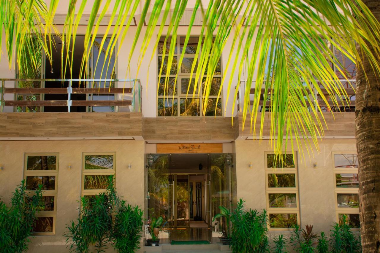 White Sand Lodge Maafushi Exteriér fotografie