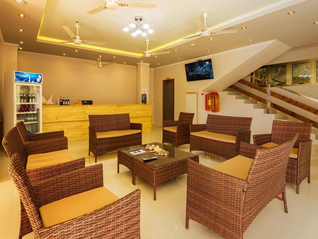 White Sand Lodge Maafushi Exteriér fotografie